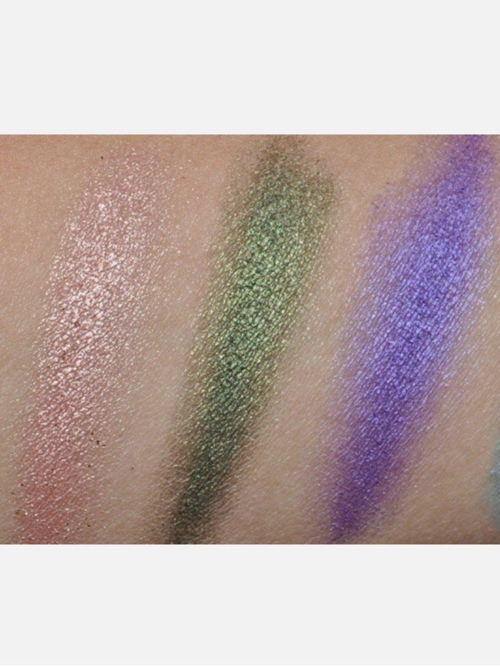 Urban Decay Eyeshadow Palette & Primer - Picture 4 of 11